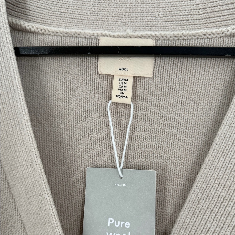 H&M Premium Selection Knitted Pure Wool Structured Beige Cardigan - Picture 4 of 9